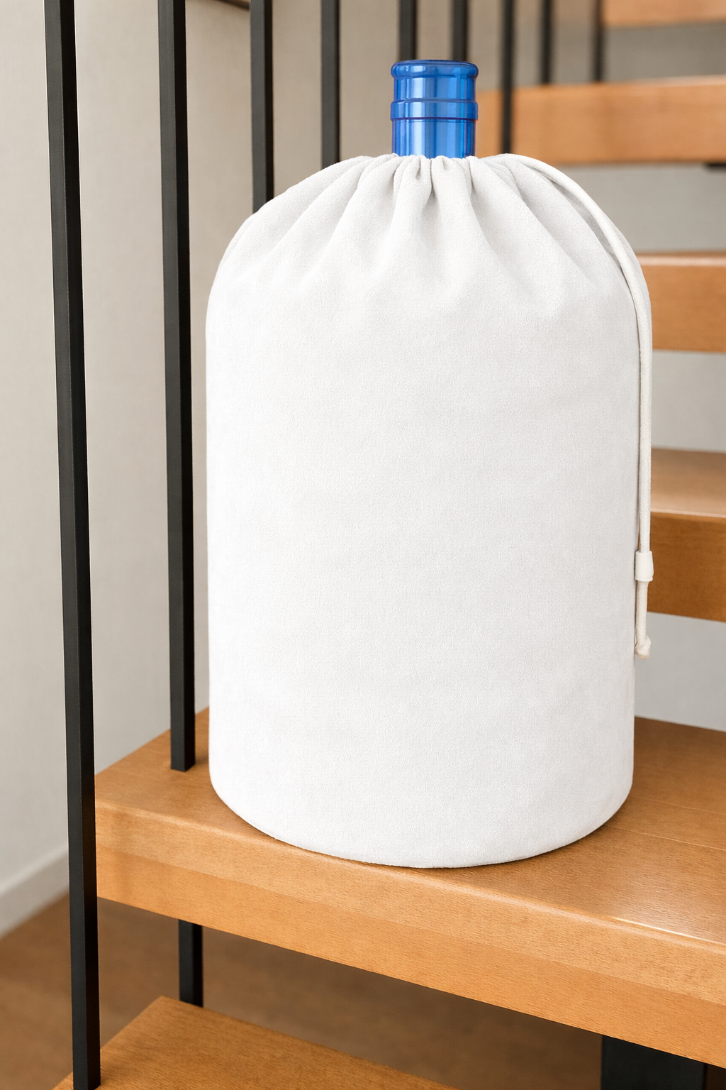 Білий чохол для бутля